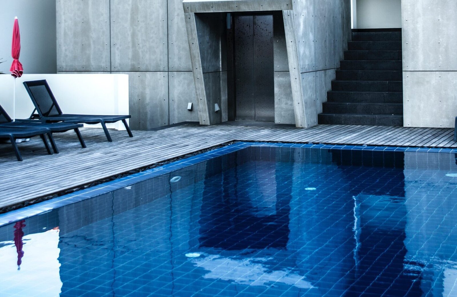 Blue Pool Tiles