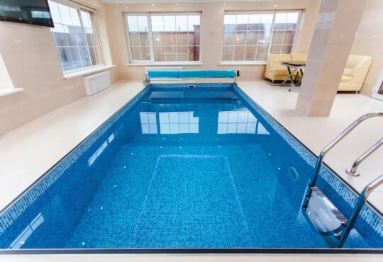 Hotels with Indoor Pools Near Me
